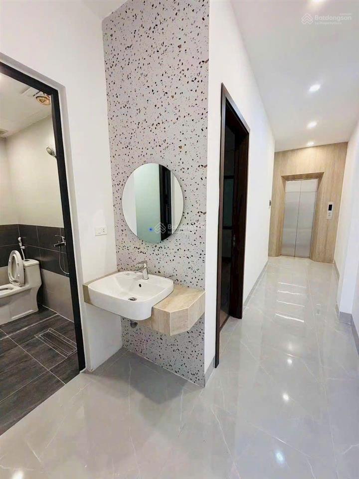 Bán nhà thang máy, thượng thanh, việt hưng, 55m, 4 ngủ, mới tinh, 9,3 tỷ