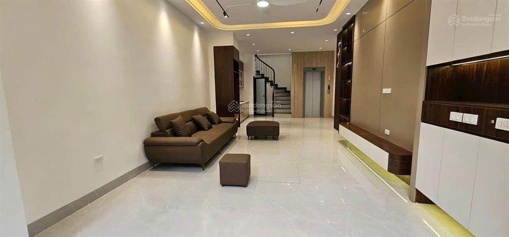 Bán nhà thang máy, thượng thanh, việt hưng, 55m, 4 ngủ, mới tinh, 9,3 tỷ