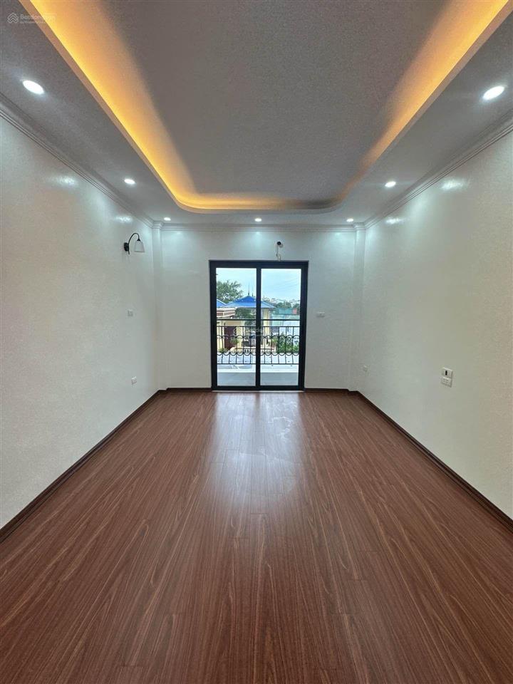 7,15 tỷ có nhà 55m, thanh am, việt hưng, 3 ngủ, mới tinh, ngõ thông