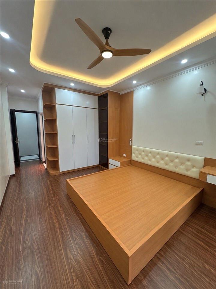 7,15 tỷ có nhà 55m, thanh am, việt hưng, 3 ngủ, mới tinh, ngõ thông
