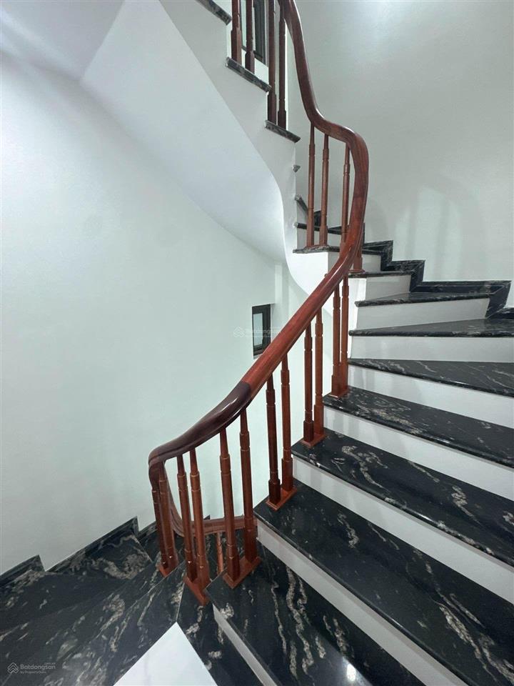 7,15 tỷ có nhà 55m, thanh am, việt hưng, 3 ngủ, mới tinh, ngõ thông