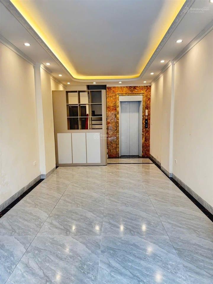 Bán nhà phúc đồng, thang máy, 40m, ô tô thông, phun nội thất, mới tinh, gần hồ phúc đồng