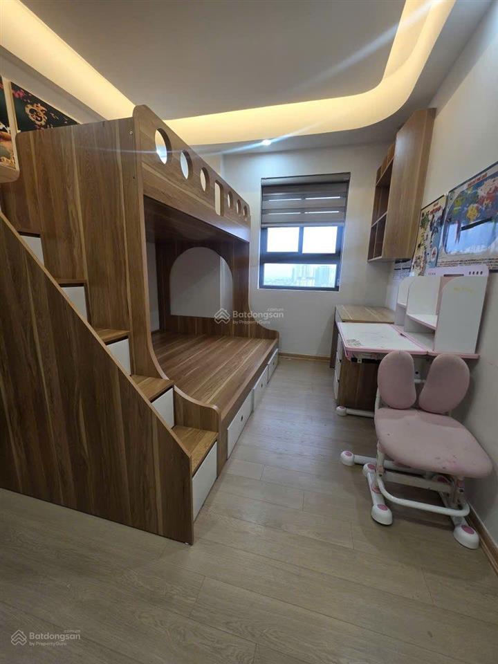 Cần bán căn chung cư city sông hồng,phố gia quất,gần ngọc lâm,70m,2 ngủ,2 wc,phun nội thất,4,2ty