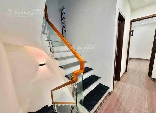 Bán nhà dân xây sài đồng, 55m, 4 ngủ, phun nội thất, ô tô tránh đỗ cổng, 7 tỷ