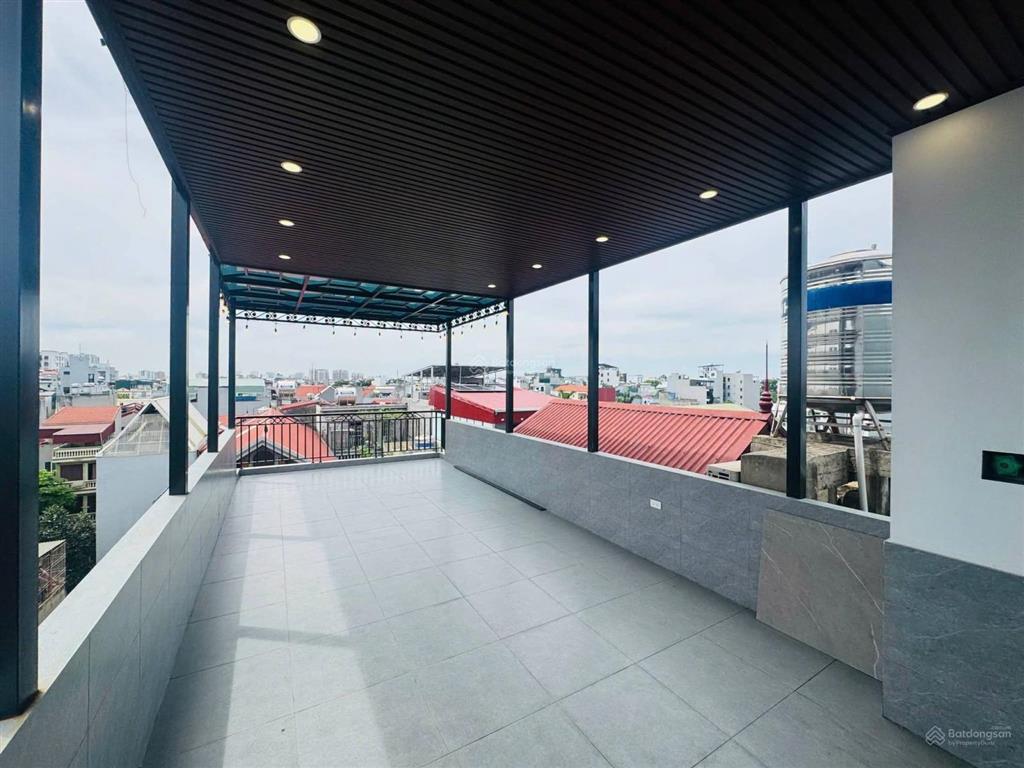 Bán nhà dân xây sài đồng, 55m, 4 ngủ, phun nội thất, ô tô tránh đỗ cổng, 7 tỷ