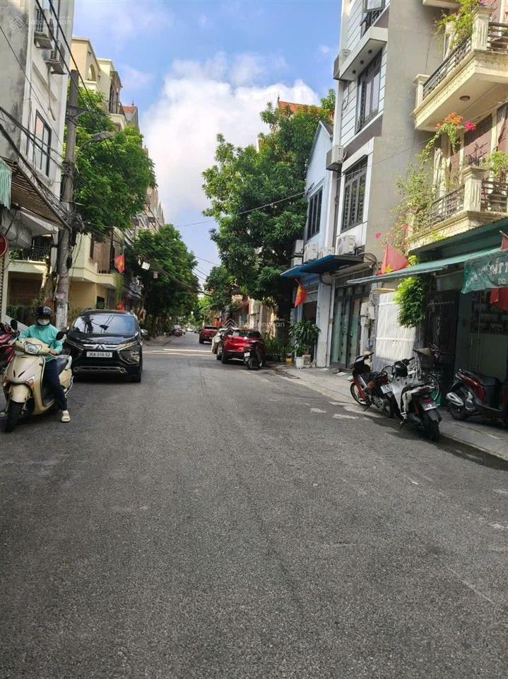 22 triệu/tháng, cho thuê nhà việt hưng, 45m, thang máy, vỉa hè, ô tô tránh, kinh doanh