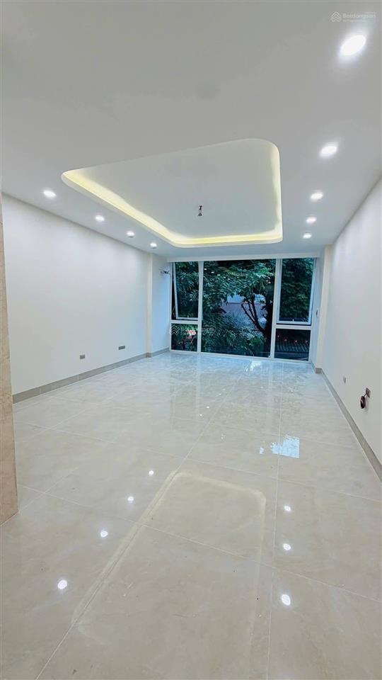 22 triệu/tháng, cho thuê nhà việt hưng, 45m, thang máy, vỉa hè, ô tô tránh, kinh doanh