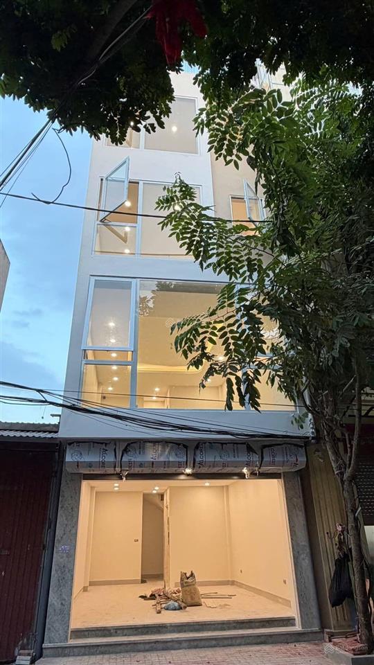 22 triệu/tháng, cho thuê nhà việt hưng, 45m, thang máy, vỉa hè, ô tô tránh, kinh doanh