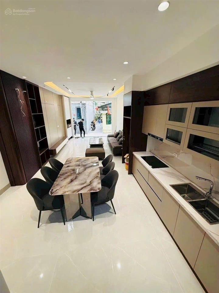 Siêu hiếm, 55m, thang máy, việt hưng, thượng thanh, 4 ngủ, full nội thất sang xịn, mới tinh
