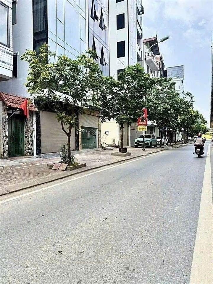 8,4 tỷ có nhà việt hưng, đức giang, 65m2, 5 ngủ, ô tô tránh đỗ cổng, mới tinh, lô góc