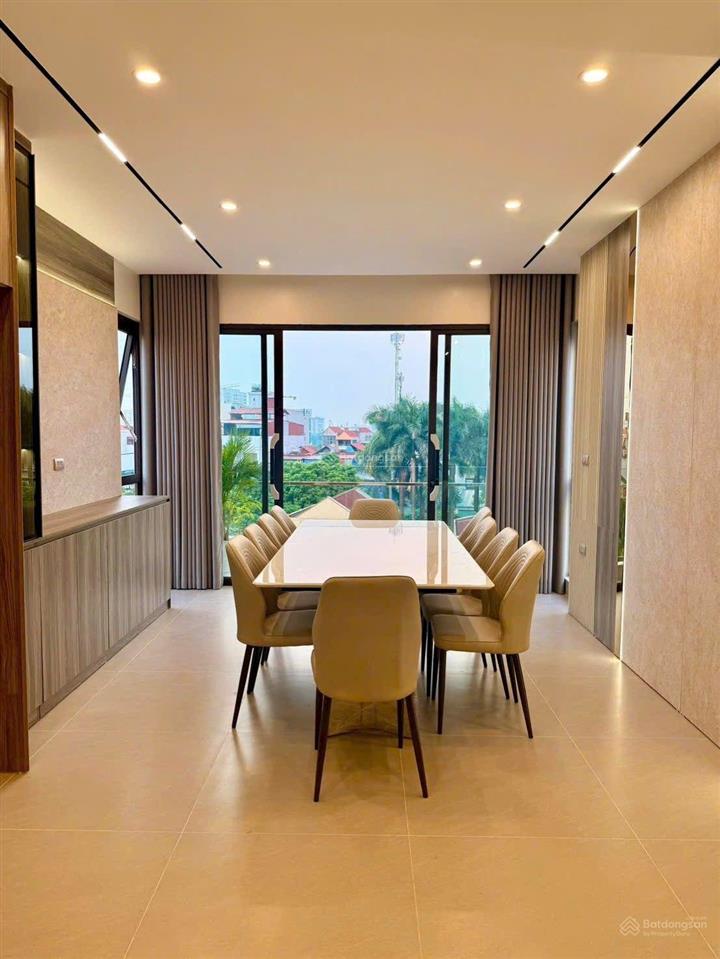 Bán nhà thang máy việt hưng, thanh am, 55m, nội thất sang xịn, ô tô qua nhà, 15 tỷ