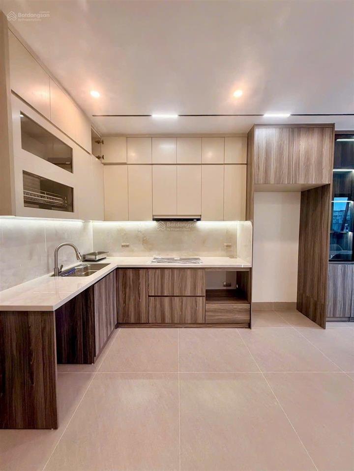 Bán nhà thang máy việt hưng, thanh am, 55m, nội thất sang xịn, ô tô qua nhà, 15 tỷ