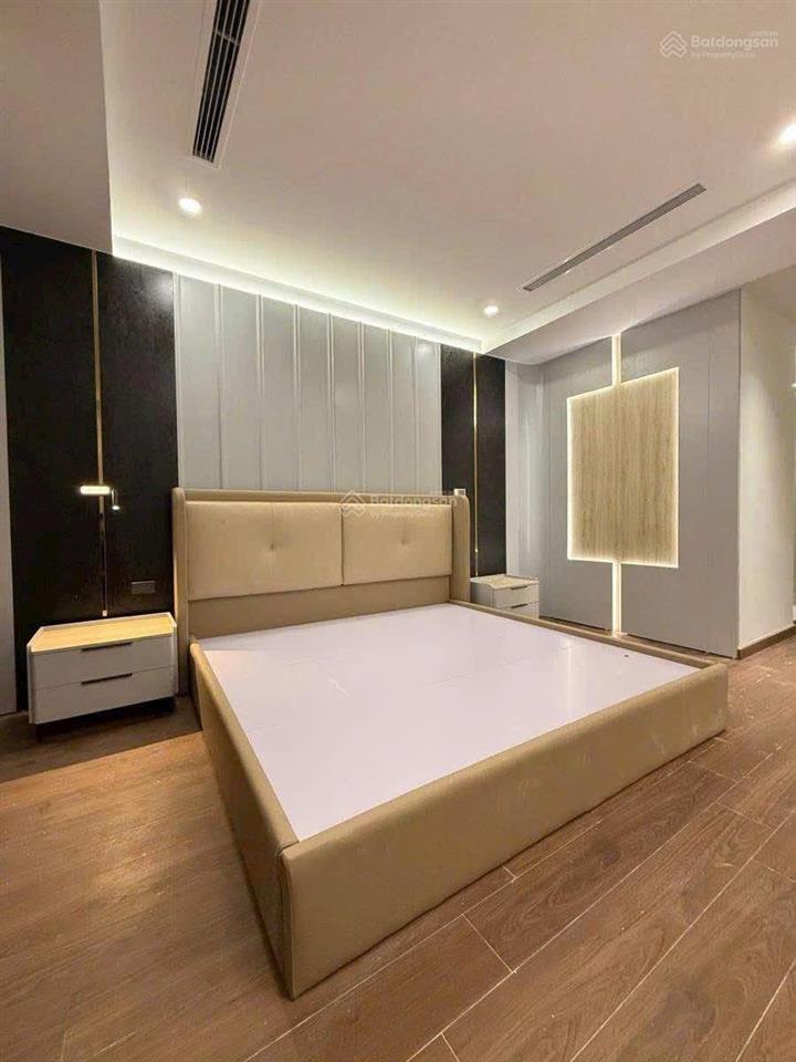 Bán nhanh nhà thang máy ngọc thụy, 80m, nội thất sang sịn, ngõ thông, 13xty