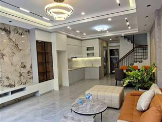 Bán nhà thang máy ngọc thụy, 70mmt5m, 4 ngủ, phun nội thất, gần ô tô, 0867 910 ***
