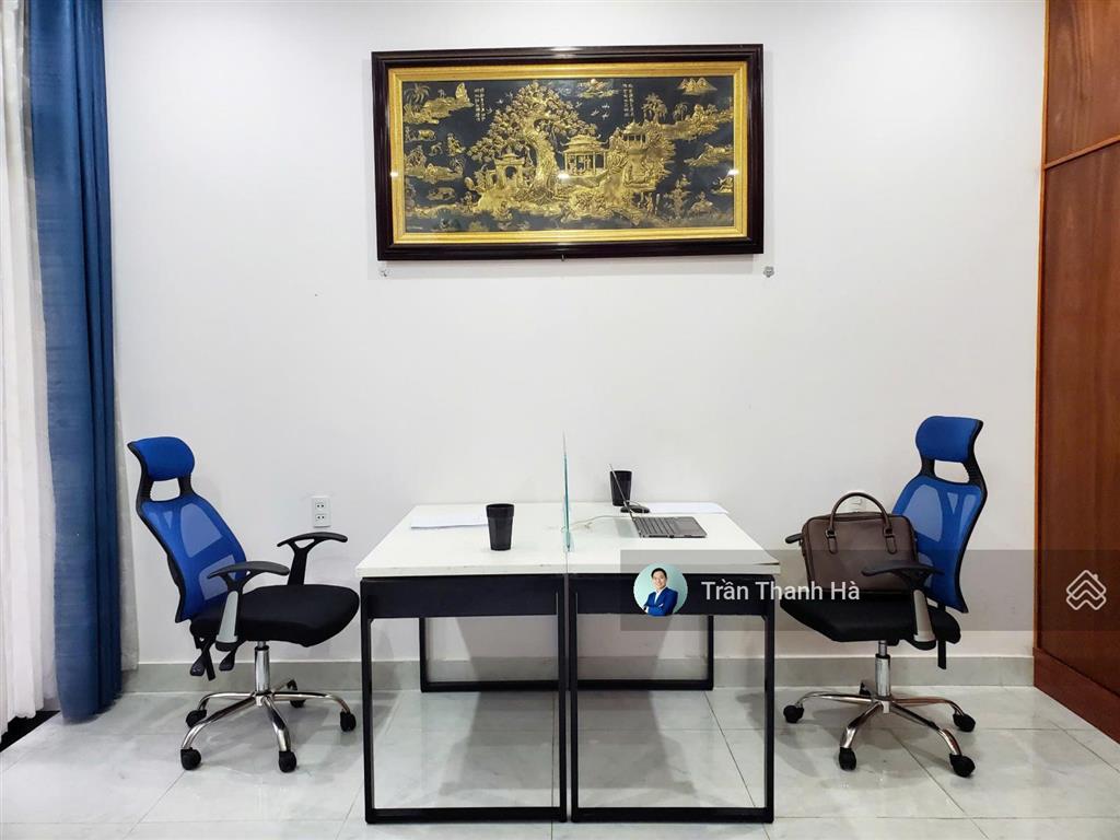 Cho thuê văn phòng 40m² full nội thất, ban công thoáng, view đẹp  vạn phúc city