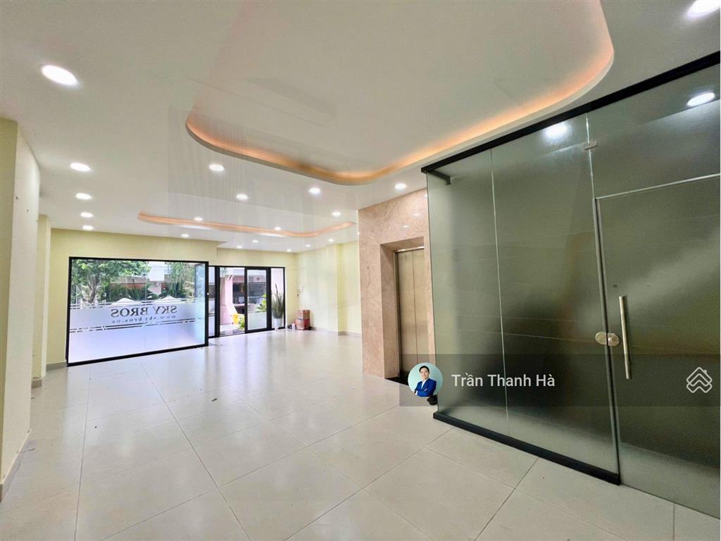 Cho thuê mặt bằng tầng trệt 7x20, vị trí đẹp, phù hợp setup văn phòng hoặc showroom  vạn phúc city