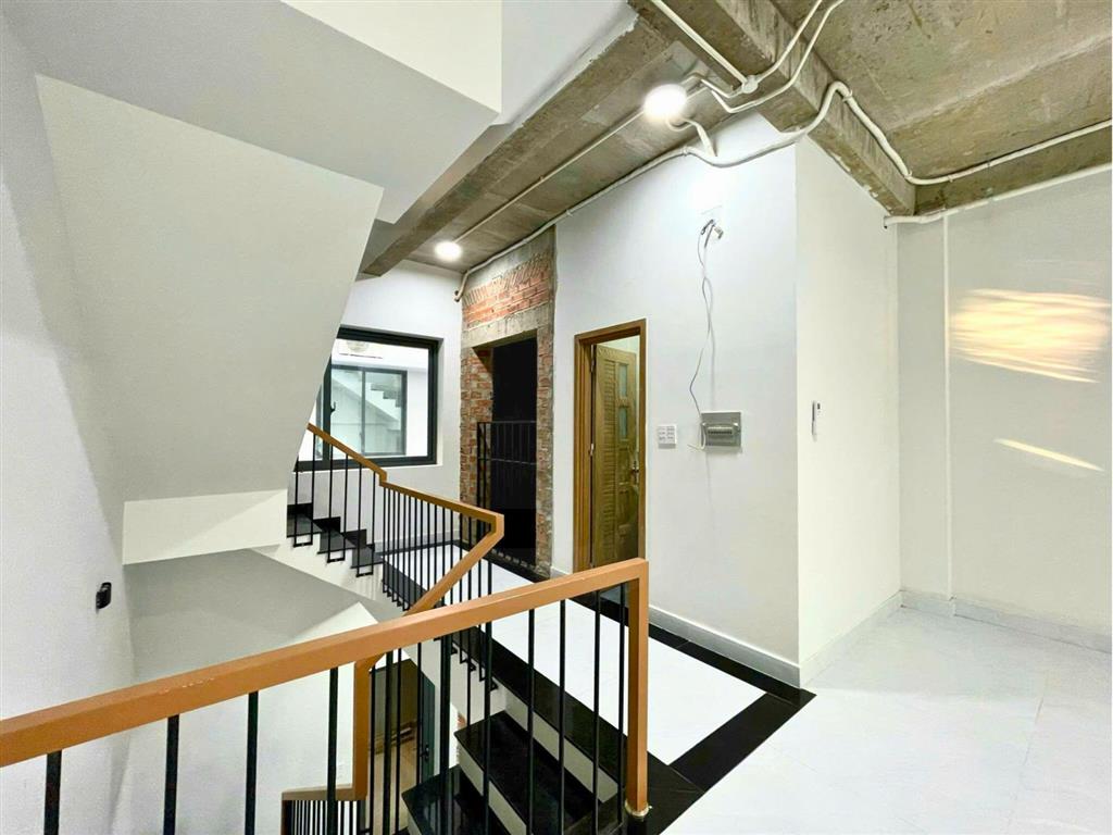 Cho thuê nguyên căn 5x20m vạn phúc city  phù hợp làm văn phòng, showroom, spa  giá 35 triệu/tháng