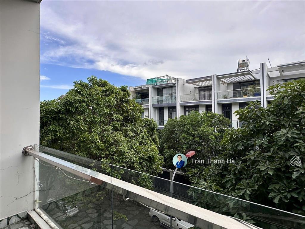 Cho thuê nguyên căn 5x20m vạn phúc city  phù hợp làm văn phòng, showroom, spa  giá 33 triệu/tháng