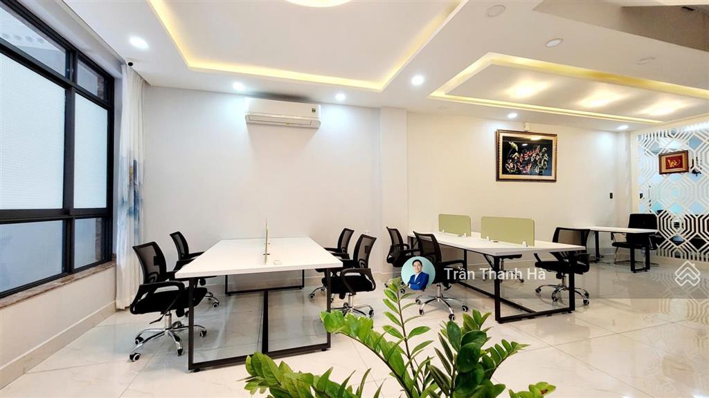 Cho thuê mặt bằng tầng trệt 5x21m, full nội thất, giá chỉ 13tr/tháng  xuất được vat