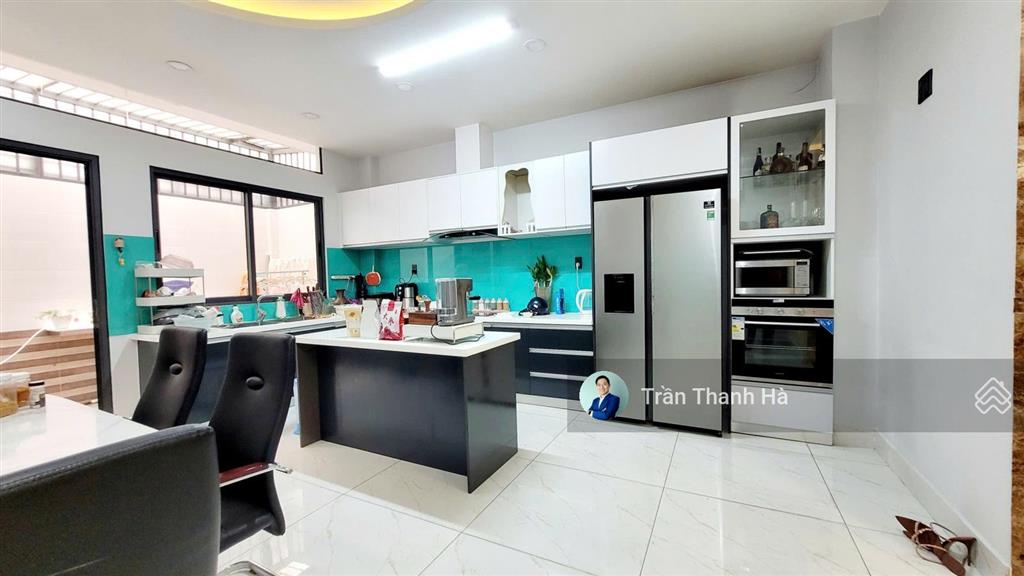 Cho thuê mặt bằng tầng trệt 5x21m, full nội thất, giá chỉ 13tr/tháng  xuất được vat