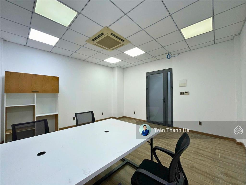 Cho thuê văn phòng 30m2 full nội thất  vạn phúc city, giá 6 triệu/tháng