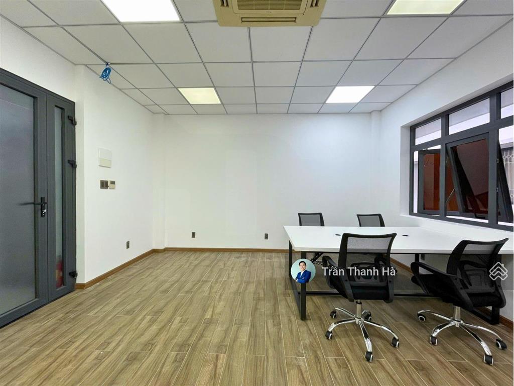 Cho thuê văn phòng 30m2 full nội thất  vạn phúc city, giá 6 triệu/tháng