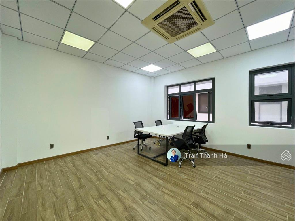 Cho thuê văn phòng 30m2 full nội thất  vạn phúc city, giá 6 triệu/tháng