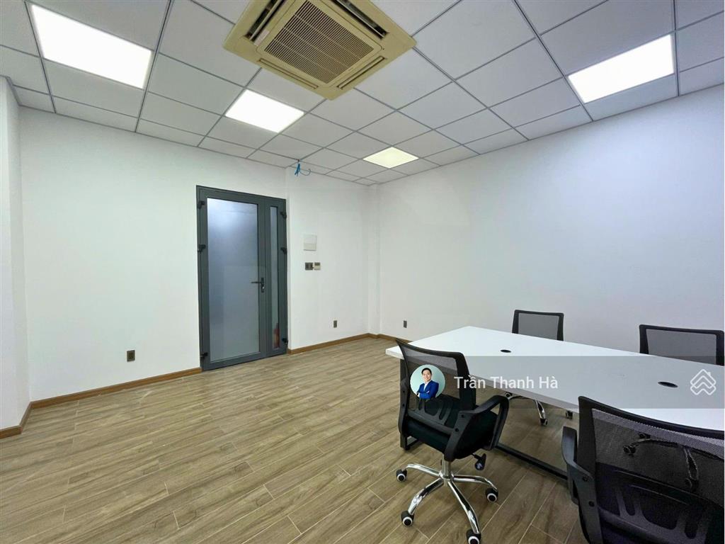 Cho thuê văn phòng 30m2 full nội thất  vạn phúc city, giá 6 triệu/tháng