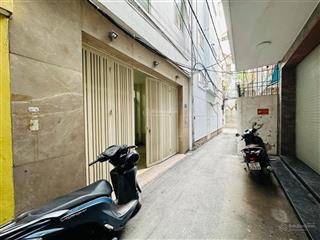 Bán nr 50mx5t,mt 5.1m giá 18.3tỷ lạc long quân cầu giấy ngõ thông ngõ rộng thoáng,10m ra ô tô tránh