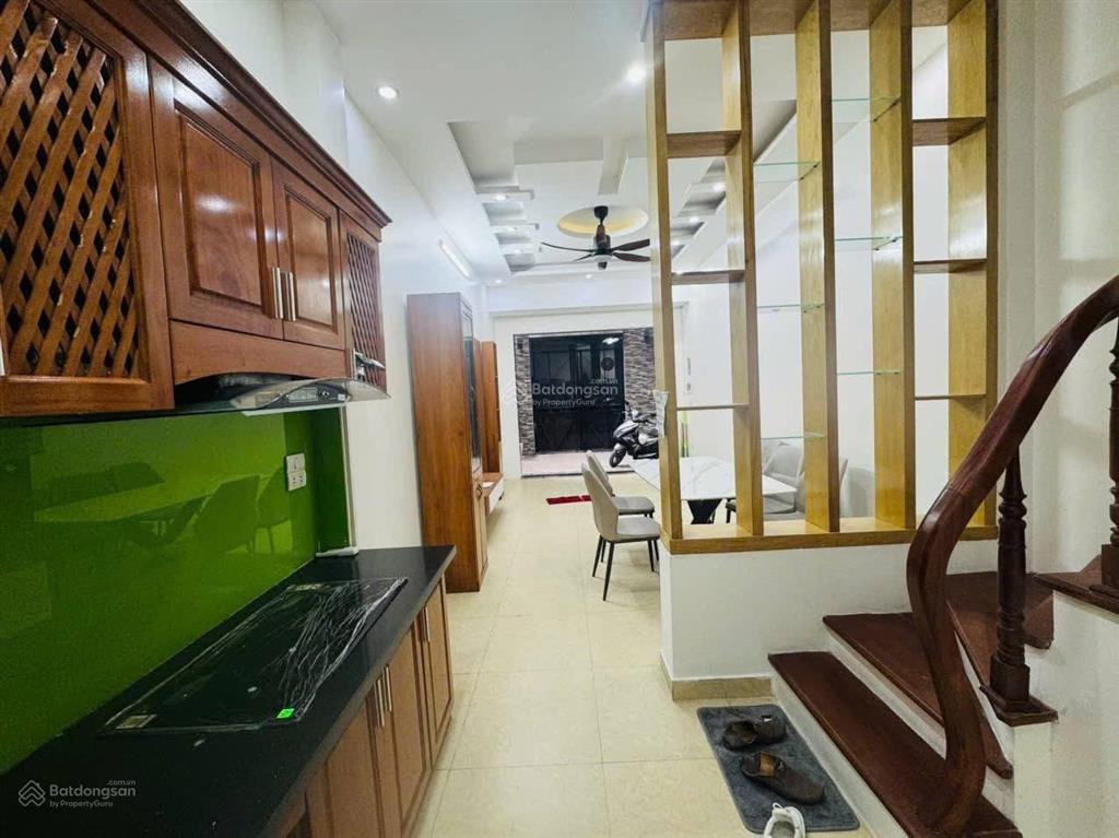 Nhà đẹp 6 tầng cầu giấy full nội thất 35m, mt3.8m giá 11.6 tỷ ngõ thoáng rộng 5m ra ngõ thông ô tô