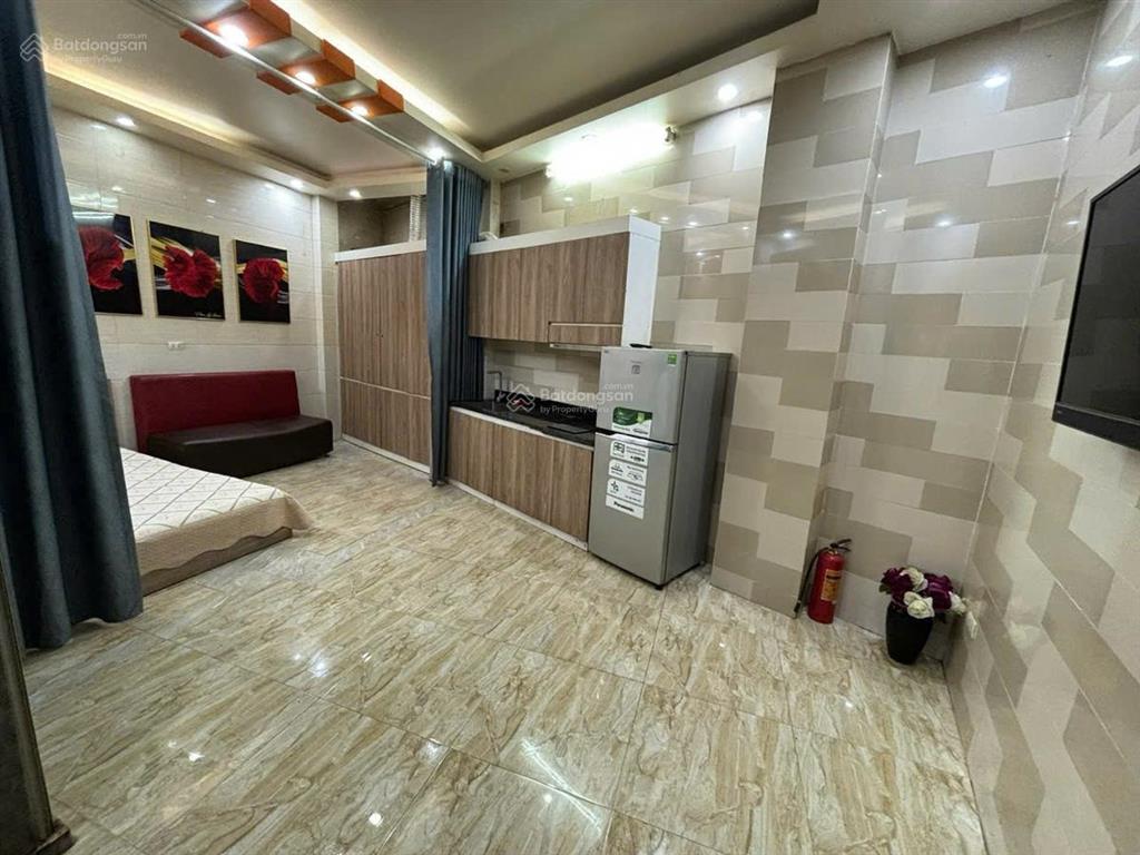 Dòng tiền 40tr/1tháng dt70mx5t,mt4m giá 22tỷ  8phòng khép kín 15m ra mặt phố khúc thừa dụ cầu giấy