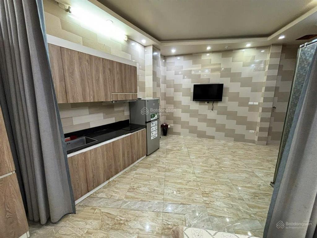 Dòng tiền 40tr/1tháng dt70mx5t,mt4m giá 22tỷ  8phòng khép kín 15m ra mặt phố khúc thừa dụ cầu giấy