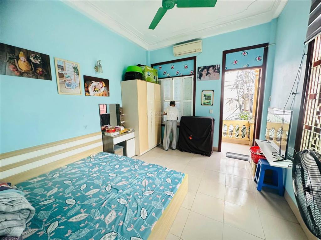 Nhà đẹp dân xây trung tâm cầu giấy 45mx5t,mt4m giá 12 tỷ mặt ngõ thông kinh doanh 15m ra mặt phố