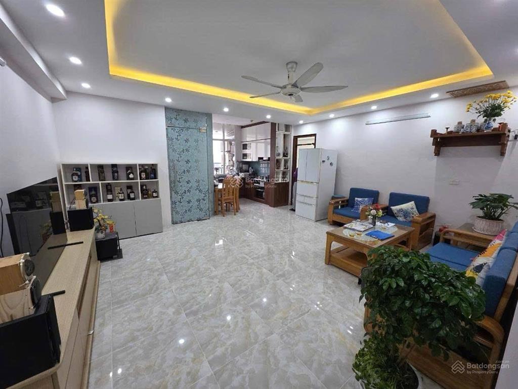 Cần bán gấp căn cc c18 lạc long quân tây hồ80m 2 ngủ 2vs vị trí đắc địa view ban công ngắm pháo hoa