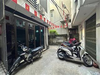 Cho thuê nhà nguyên căn lô góc yên hòa,cầu giấy 30mx5t,mt4m giá 13tr/tháng full nội thất 30m ra phố