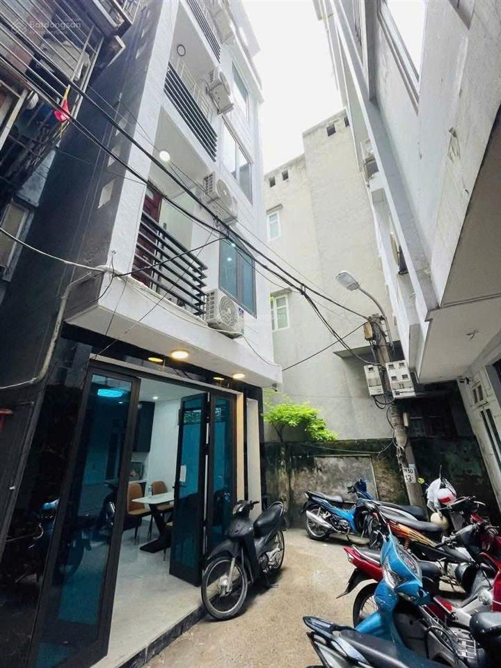 Chỉ 7 tỷ chính chủ cần bán gấp căn lô góc yên hòa, cầu giấy 35mx5t, mt4m full nội thất 50m ra phố