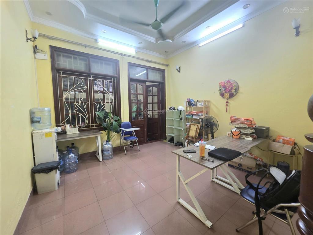 Cho thuê nhà nguyên căn đào tấn ba đình 60m2x5t, mt5m 15.5tr/th 6 ngủ, 4vs ngõ thông 10m ra ô tô