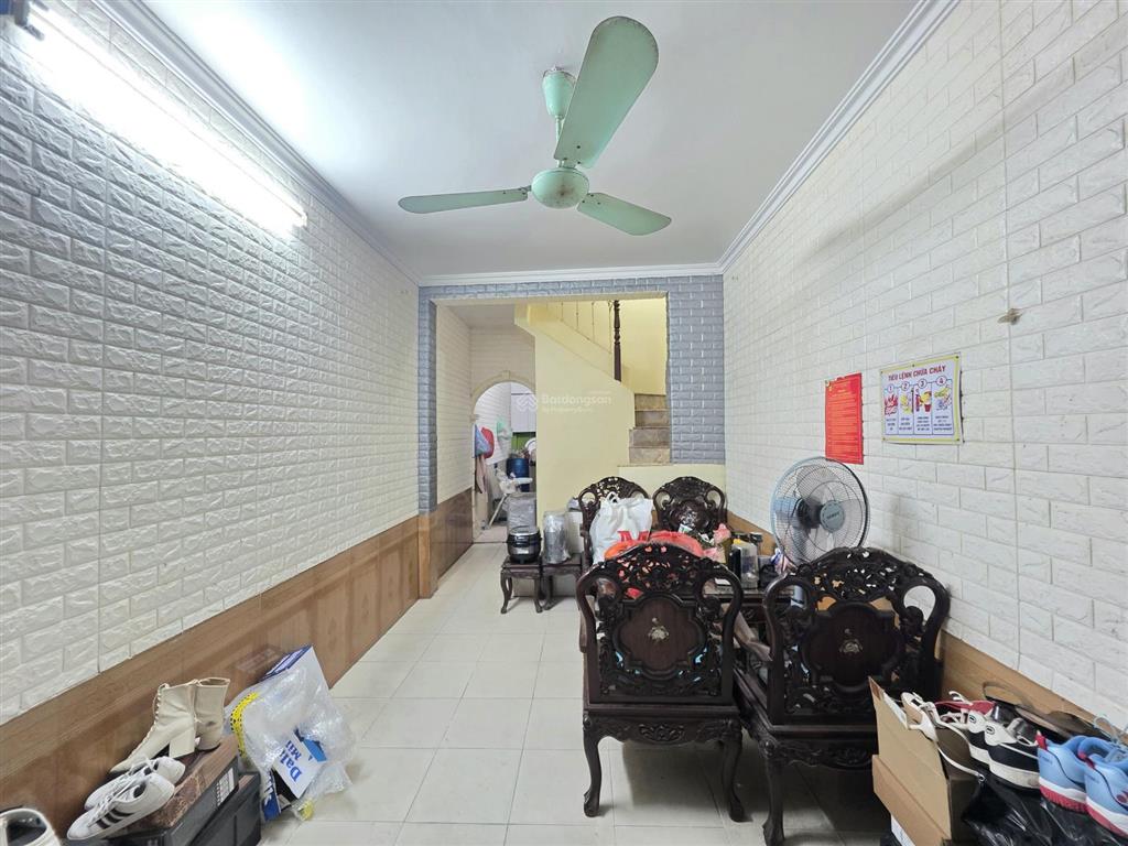 Cho thuê nhà nguyên căn mặt ngõ đội cấn ba đình 40m2x5t, mt4m giá 11 triệu/th 5 ngủ, 4vs kinh doanh