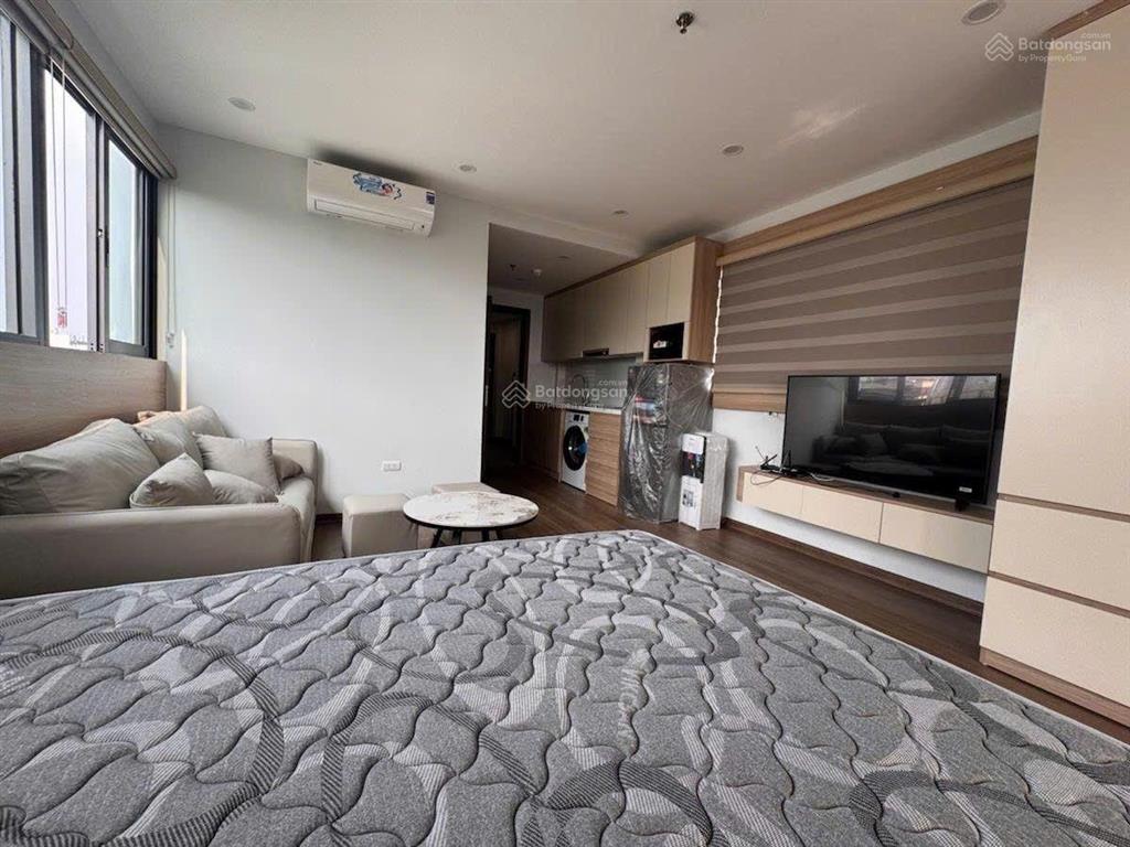 Cho thuê tòa apartment mặt phố đội cấn ba đình 100m2, 9 tầng, mt 5m giá 150tr/th 16 phòng khép kín