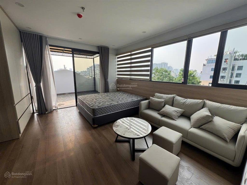 Cho thuê tòa apartment mặt phố đội cấn ba đình 100m2, 9 tầng, mt 5m giá 150tr/th 16 phòng khép kín