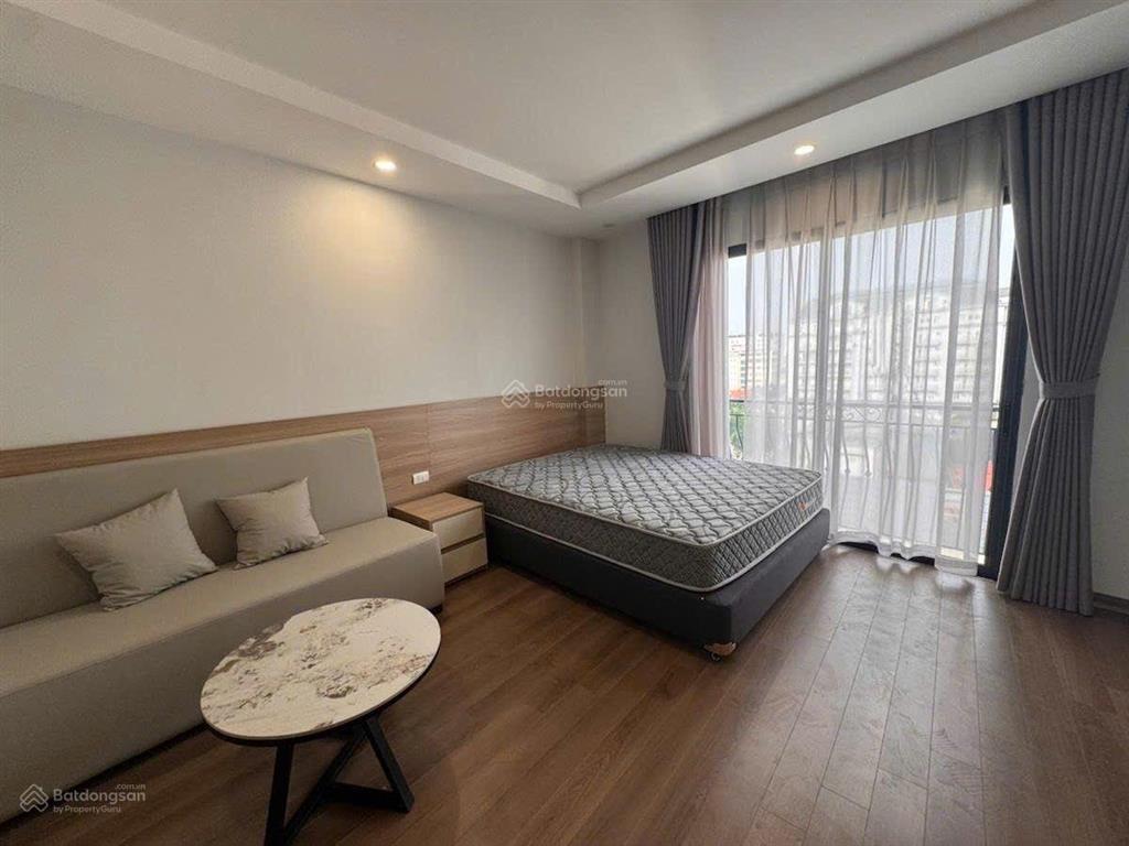 Cho thuê tòa apartment mặt phố đội cấn ba đình 100m2, 9 tầng, mt 5m giá 150tr/th 16 phòng khép kín