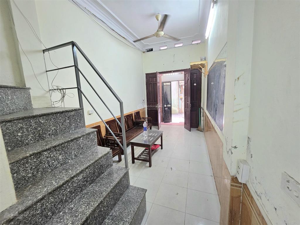 Chỉ 8,5 triệu/ tháng chính chủ cho thuê nhà nguyên căn trần bình cầu giấy 3tầng, 3 ngủ, 2vs kd ô tô