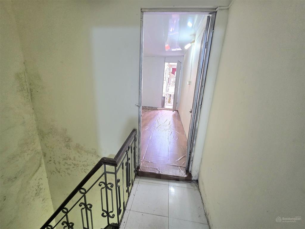 Chỉ 8,5 triệu/ tháng chính chủ cho thuê nhà nguyên căn trần bình cầu giấy 3tầng, 3 ngủ, 2vs kd ô tô