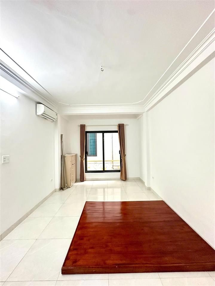 Chỉ 7.8 tỷ có ngay nhà ngô quyền hà đông dt35mx5t,mt3.8m ô tô đỗ cổng 10m ra ô tô tránh dừng đỗ