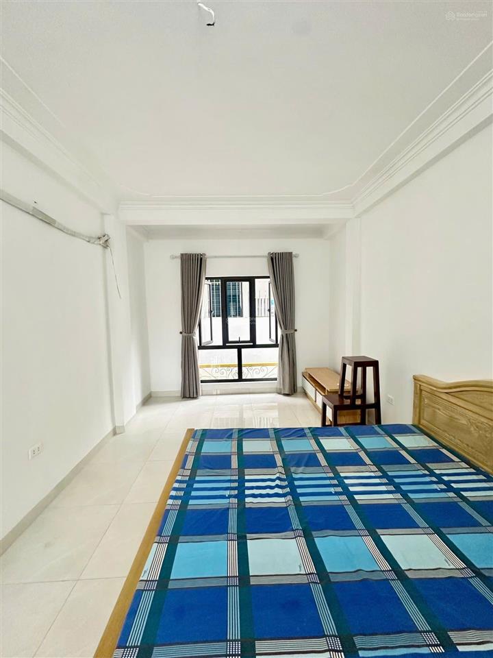 Chỉ 7.8 tỷ có ngay nhà ngô quyền hà đông dt35mx5t,mt3.8m ô tô đỗ cổng 10m ra ô tô tránh dừng đỗ
