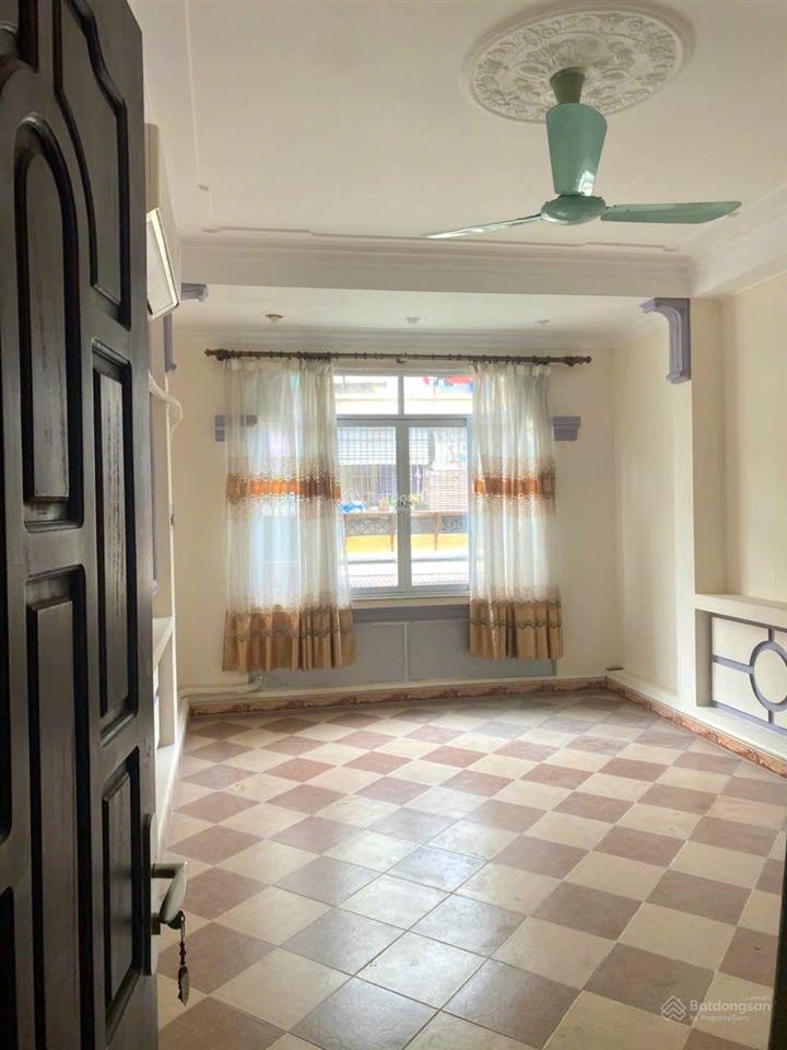 Chính chủ cần cho thuê gấp 6 tầng ngõ 118 nguyễn khánh toàn cầu giấy dt55m, 7pn, 6vs 23tr ô tô kd