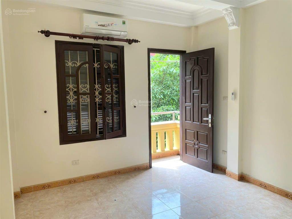 Chính chủ cần cho thuê gấp 6 tầng ngõ 118 nguyễn khánh toàn cầu giấy dt55m, 7pn, 6vs 23tr ô tô kd