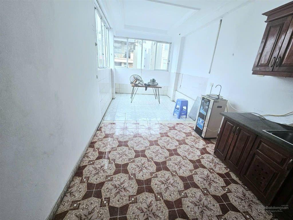 Cho thuê nhà mặt phố kinh doanh sầm uất thụy khuê tây hồ dt 35m2x6t, 4pn, 4vs giá 14,5tr/tháng ô tô