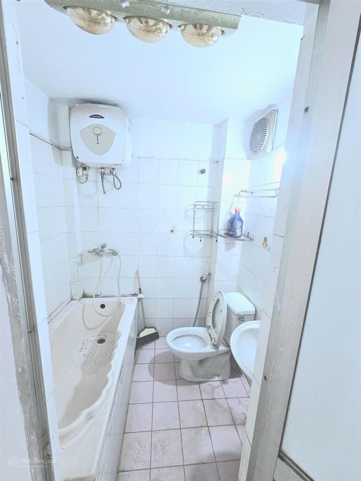 Cho thuê nhà mặt phố kinh doanh sầm uất thụy khuê tây hồ dt 35m2x6t, 4pn, 4vs giá 14,5tr/tháng ô tô