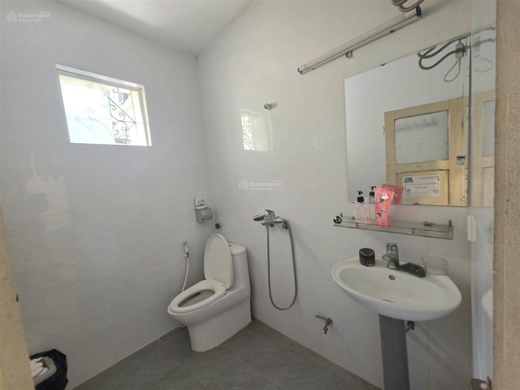 Cho thuê nhà phố đội cấn ba đình, dt55m2x3tmt5m giá14tr/tháng lô góc ô tô kinh doanh 15m ra mặt phố